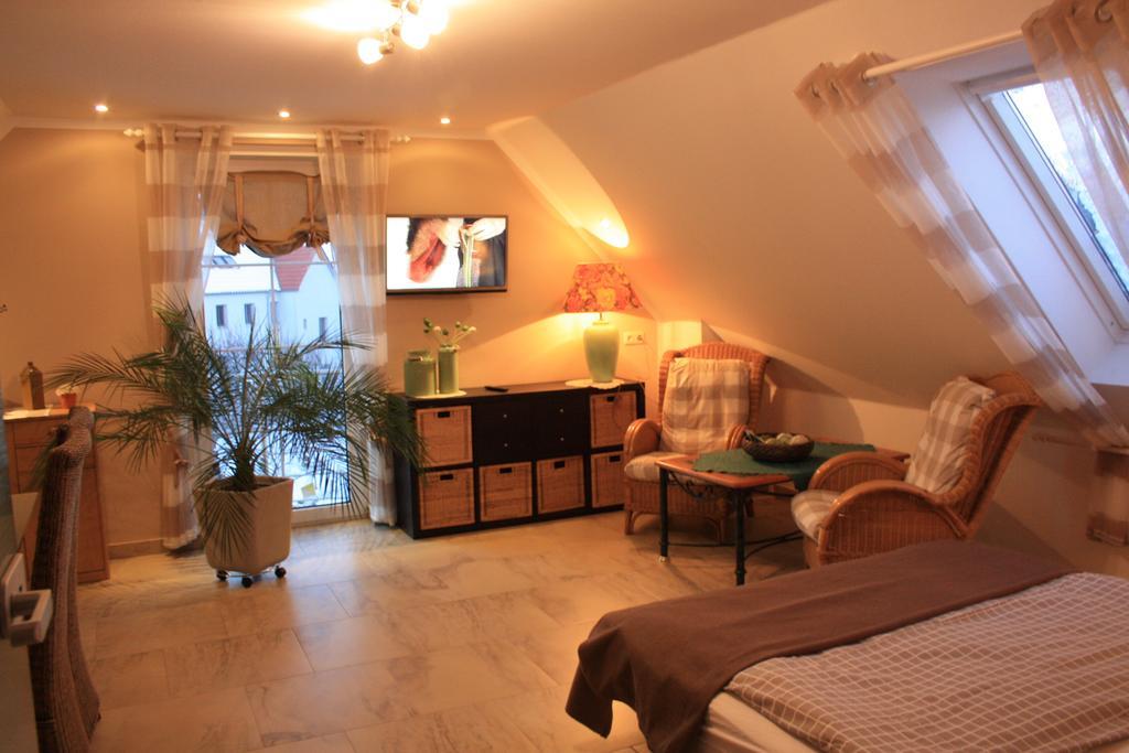 Romantik Landhaus Дрезден Екстериор снимка